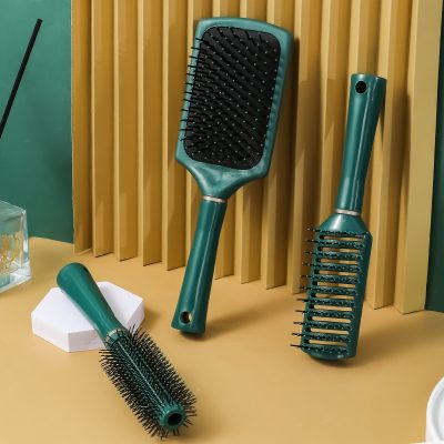 Plastic Anti-Static Hair Comb - Image 3